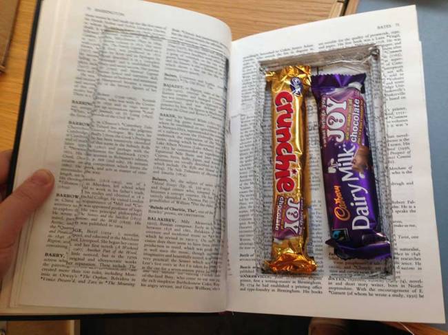 書中藏有巧克力 書中藏有巧克力